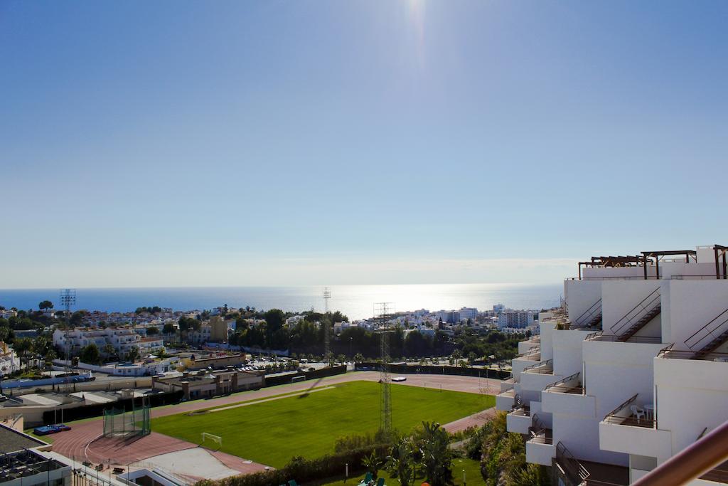 Apartamentos Turisticos Resort De Nerja Exterior photo