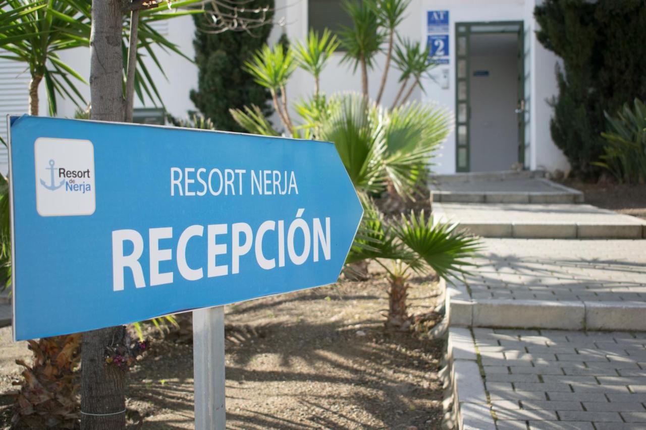 Apartamentos Turisticos Resort De Nerja Exterior photo